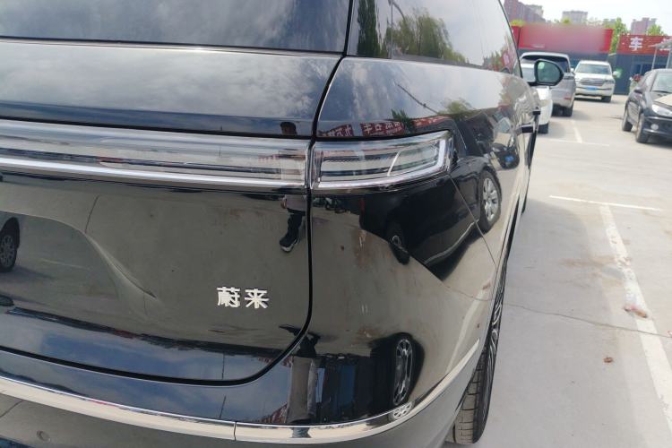 Used Nio ES8 2026 Model 6-seat Executive Signature Edition Right Rear Taillight