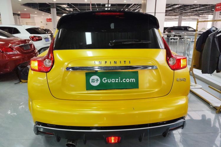 Used Infiniti ESQ 2014 1.6L Spontaneous Edition
