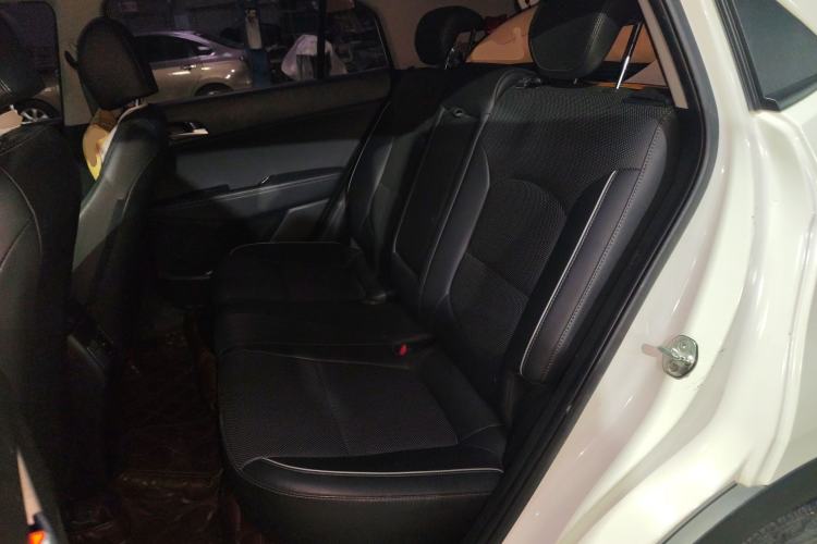 Used Hyundai ix25 2015 1.6L Automatic Two-Wheel-Drive Deluxe DLX Model