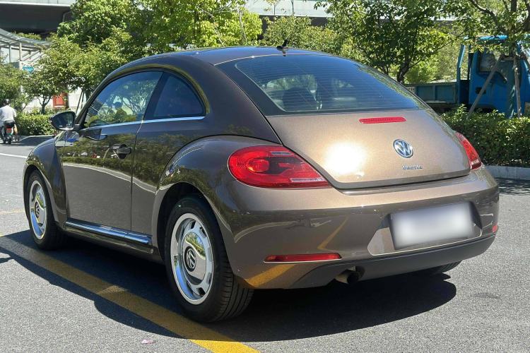 Used Volkswagen Beetle 2015 180TSI model
