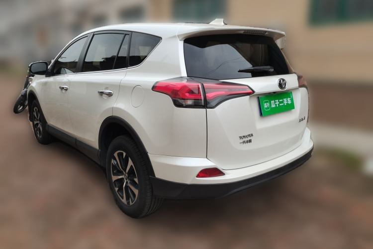 Used Toyota RAV4 2016 2.0L CVT Two-Wheel Drive Fashion Edition China V Standard Rear Left 45 Deg