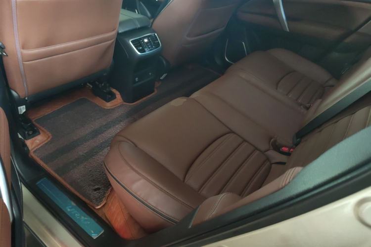 Used Honda UR-V 2017 370TURBO 2WD Prestige Edition China V Left Rear Seat