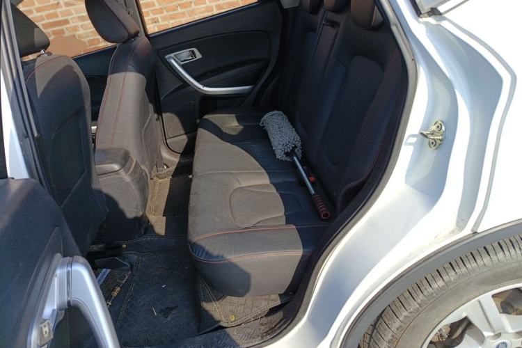 Used Bestune X80 2013 2.0L manual luxury version