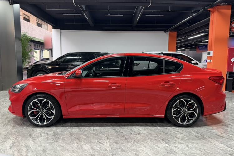 Used Ford Focus 2019 Sedan EcoBoost 180 Automatic ST Line