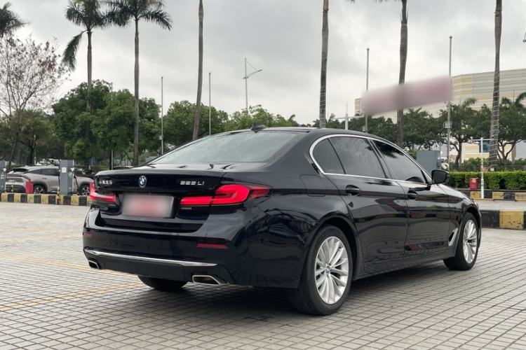 Used BMW 5 Series 2022 Restyled 525Li Luxury Package Exterior 9