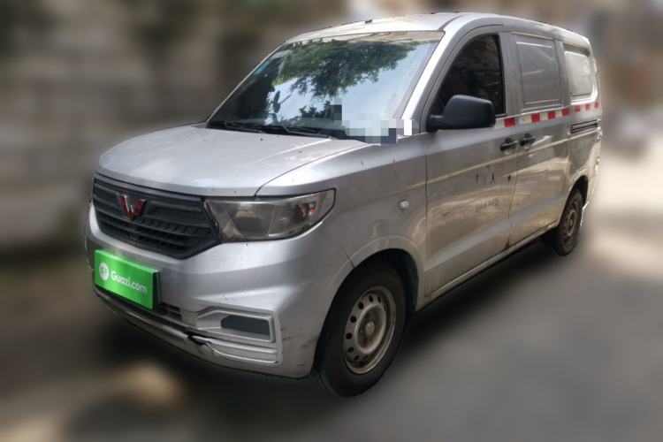 Used Wuling Hongguang V 2021 1.5L Jingqu Edition Enclosed-Window Vehicle LAR