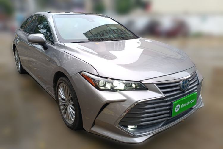 Used Toyota Avalon 2019 Dual-Engine 2.5L XLE Prestige Version China VI Standard