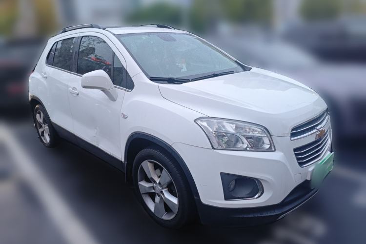 Used Chevrolet Trax 2016 1.4T Automatic Two-Wheel Drive Luxury Version Front Right 45 Deg