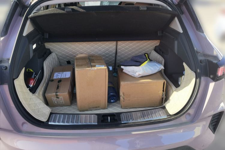 Used Lynk & Co 06 2021 1.5T Shero Pink Special Edition