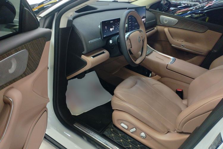 Used Leapmotor C11 2026 All-Electric 640 LiDAR Prestige Edition
