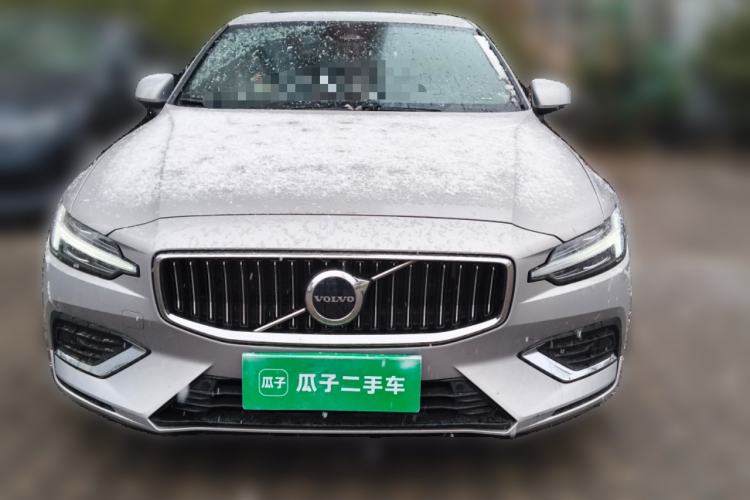 Used Volvo S60 2023 B4 Zhiyi Luxury Edition
