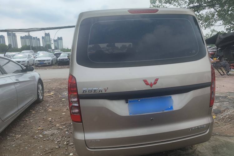 Used Wuling Hongguang V 2022 1.5L Jingqu Version Hydraulic Power Steering LAR