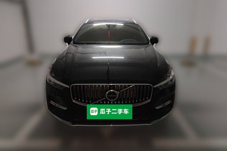 Used Volvo XC60 2023 B5 4x4 Smart Luxury Edition