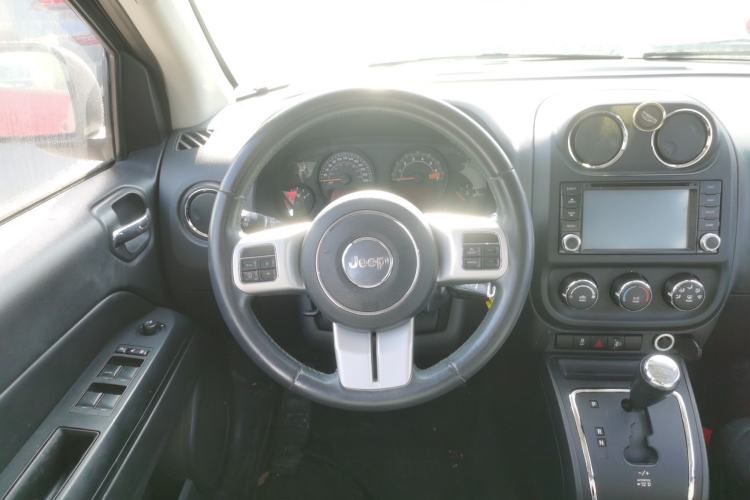 Used Jeep Compass 2014 Revised Version 2.0L Two-Wheel Drive Entry-Level Edition