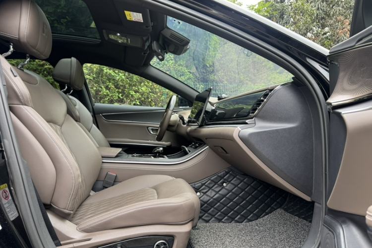 Used BYD Han 2020 EV Long-Range Deluxe Model Right Front Seat