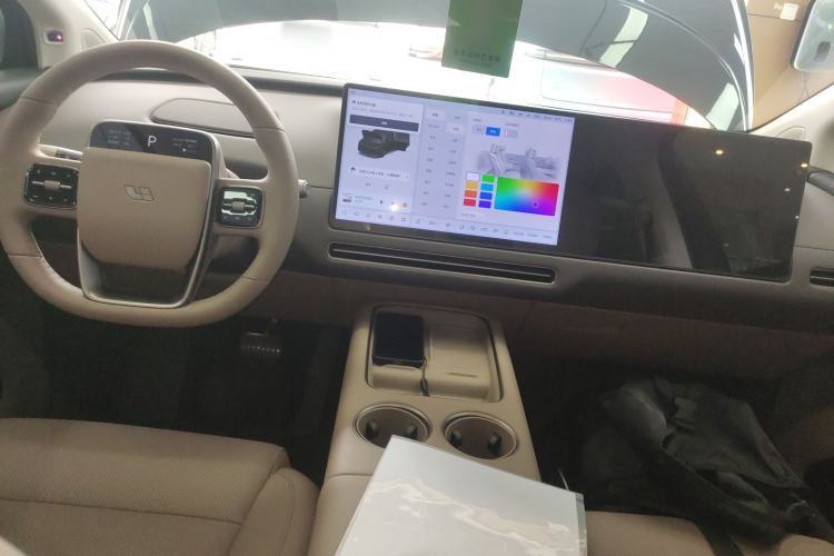 Used Li Auto Li Auto i8 2025 Model Standard Version