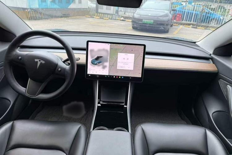 Used Tesla Model 3 2019 Standard Range Rear-Drive Upgraded Version Interior 4