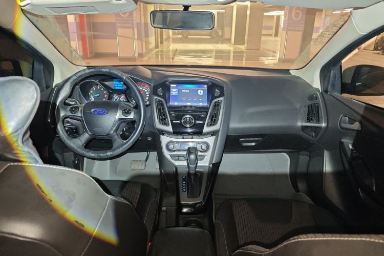 Used Ford Focus 2012 Hatchback 1.6L Automatic Fashion Edition