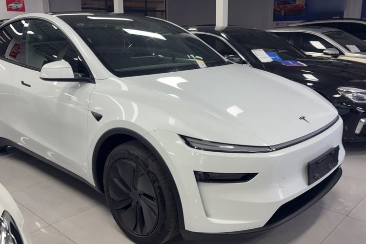 Used Tesla Model Y 2026 Rear-Drive Model
