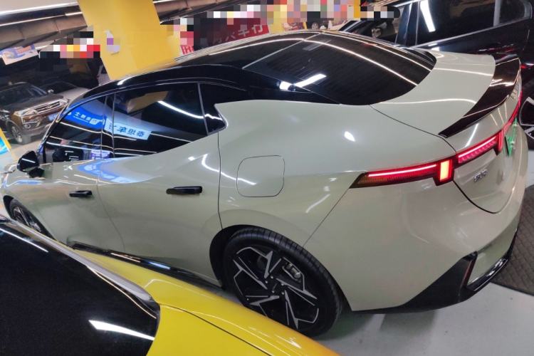 Used Lynk & Co 07 2024 EM-P 126 Long-Range Halo
