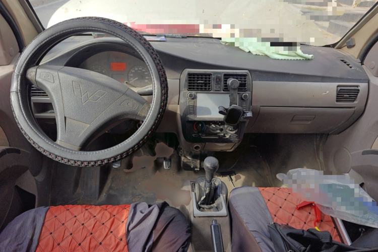 Used Wuling Rongguang 2011 1.2L Standard Version
