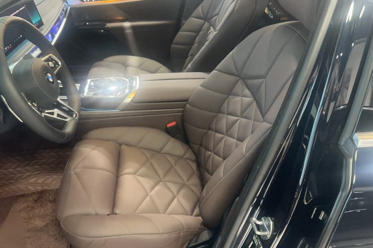 Used BMW 7 Series 2023 740Li Leading Model M Sport Package Left Front Seat