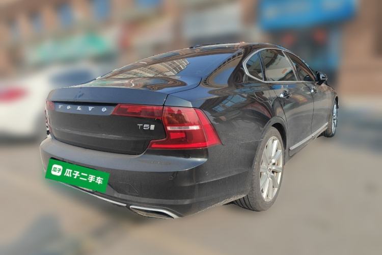 Used Volvo S90 2018 T5 Prestige Edition Rear Right 45 Deg