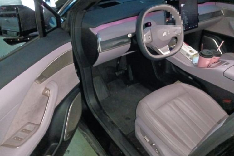 Used ONVO L60 2024 60 kWh All-Wheel Drive