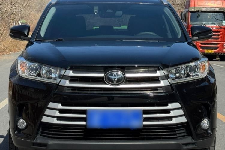 Used Toyota Highlander 2018 2.0T Four-Wheel Drive Luxury Edition 7 Seats China V Emission Standard