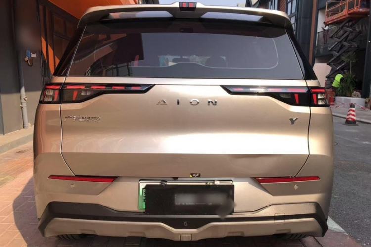 Used AION Y 2022 70 Intelligent Edition Lithium Iron Phosphate Exterior 3