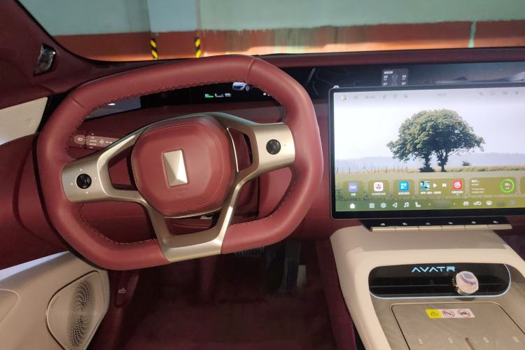 Used Avatr 12 2025 Updated Royal Theater Edition
