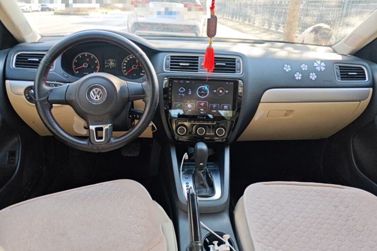 Used Volkswagen Sagitar 2012 1.6L Automatic Comfort Edition