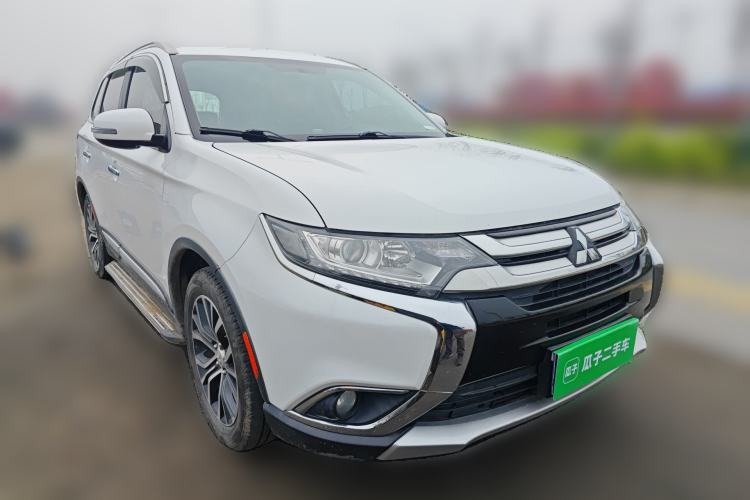 Used Mitsubishi Outlander 2018 2.0L Two-Wheel Drive Glory Edition 5 Seats