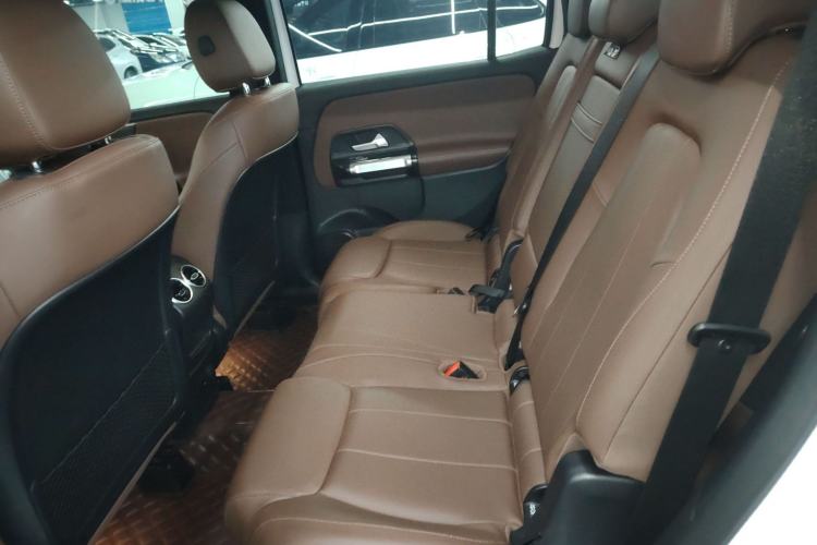 Used Mercedes-Benz GLB 2022 Updated GLB 200 Fashion Edition