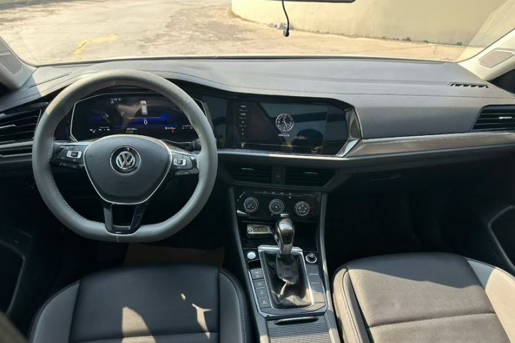 Used Volkswagen Sagitar 2022 280TSI DSG Flyover Edition
