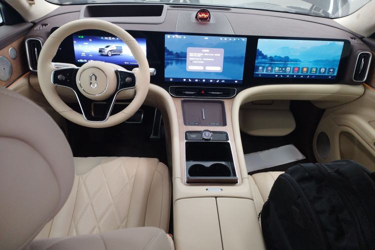 Used Hima AITO M9 2024 Range-Extended Ultra Version 42 kWh 6-Seater Model Center Console