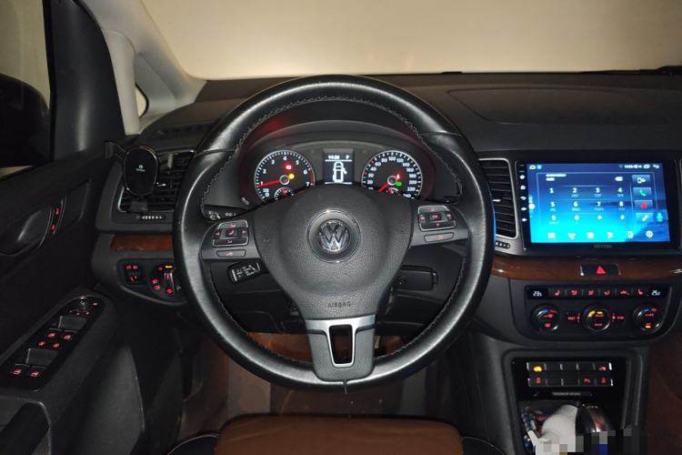 Used Volkswagen Sharan 2015 1.8TSI Comfort Model
