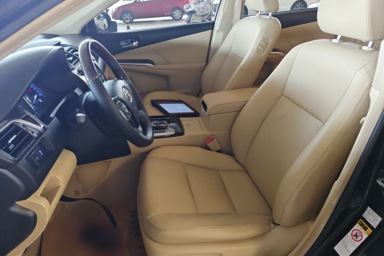 Used Toyota Camry 2015 Dual-Engine 2.5 HG Luxury Navigation Edition Left Front Seat