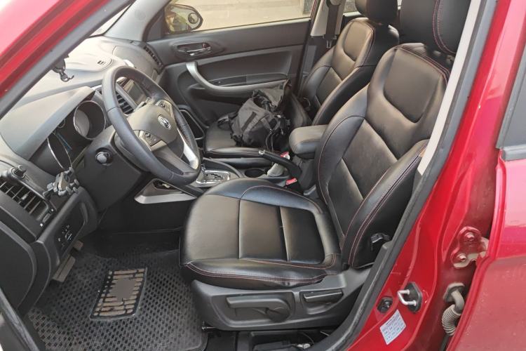 Used CHANGAN CS35 2012 1.6L Automatic Luxury Version China IV Standard Left Front Seat