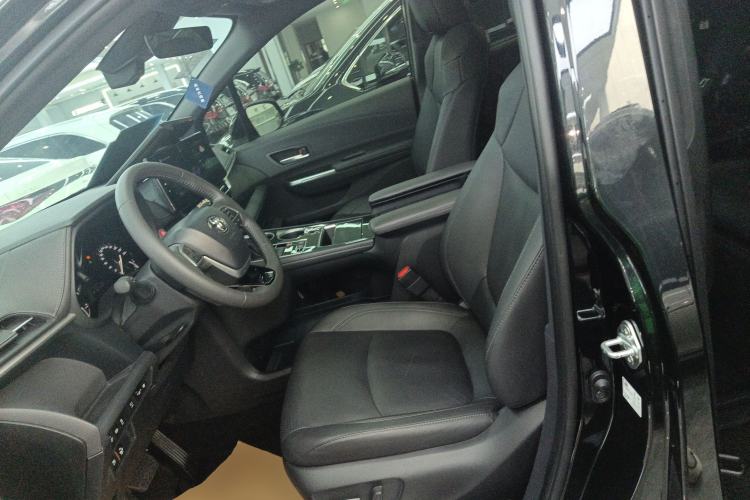 Used Toyota Sienna 2024 2.5L Hybrid Four-Wheel Drive Prestige Edition