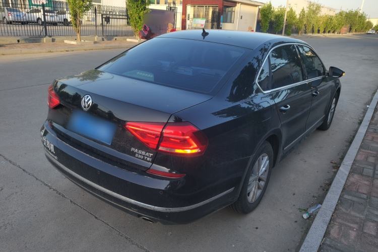 Used Volkswagen Passat 2016 330TSI DSG Luxury Edition