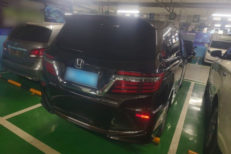 Used Honda Elysion 2016 2.4L Luxury Edition