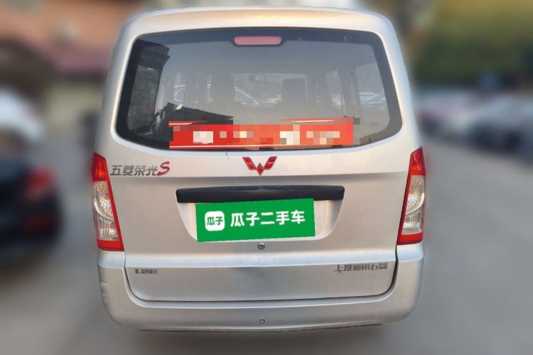 Used Wuling Rongguang S 2021 1.2L Base Model 5-Seater LSI
