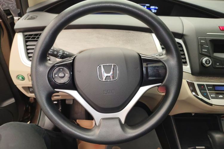 Used Honda Jade 2017 1.8L automatic Comfort version 5 seats