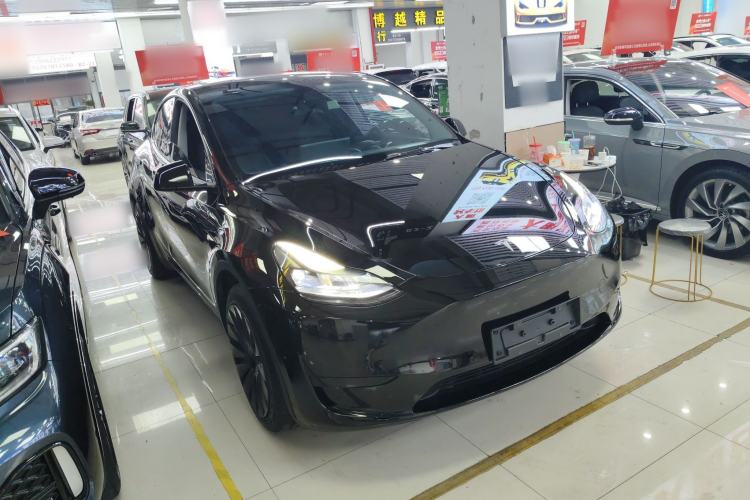 Used Tesla Model Y 2022 Revised Version Rear-Wheel Drive Front Right 45 Deg