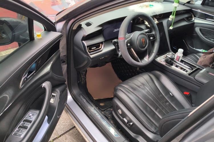 Used Hongqi H5 2023 2.0T Automatic Smart Connect Flagship Edition Driver Seat