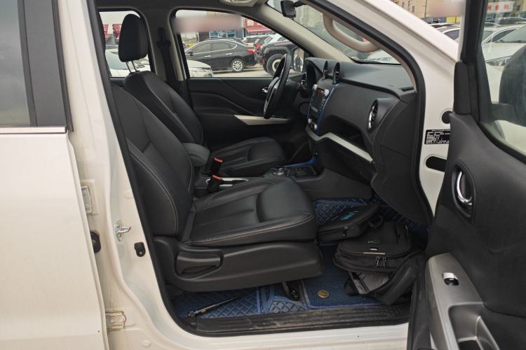 Used Dongfeng Ruichi 6 2023 Bucket-Style Standard Version 350 km