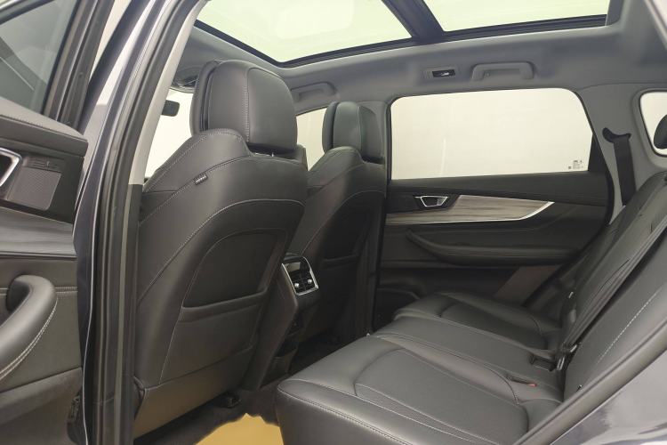 Used Chery Tiggo 8 PLUS 2022 Kunpeng Edition 390TGDI DCT Passion Version