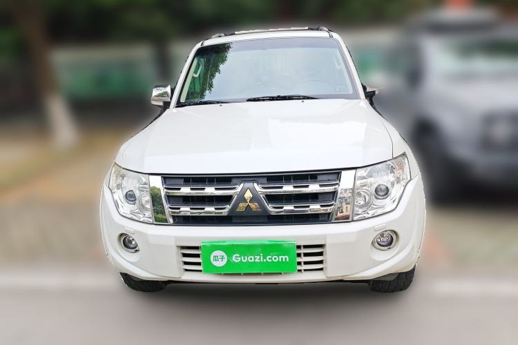 Used Mitsubishi Pajero 2014 3.0L Elite Upgrade Edition
