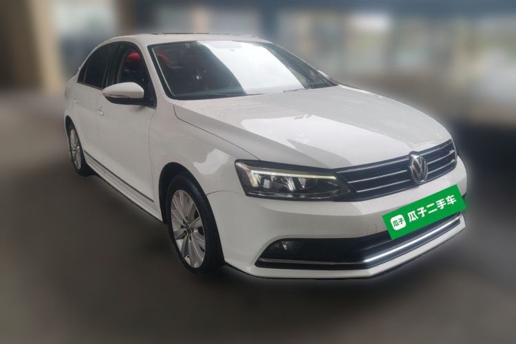 Used Volkswagen Sagitar 2015 230TSI Manual Comfort Version